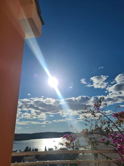 End Of The Road ,orange Apartmán Trogir